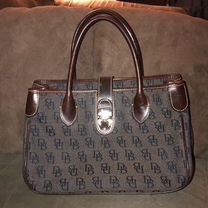 Dooney & Bourke Bag